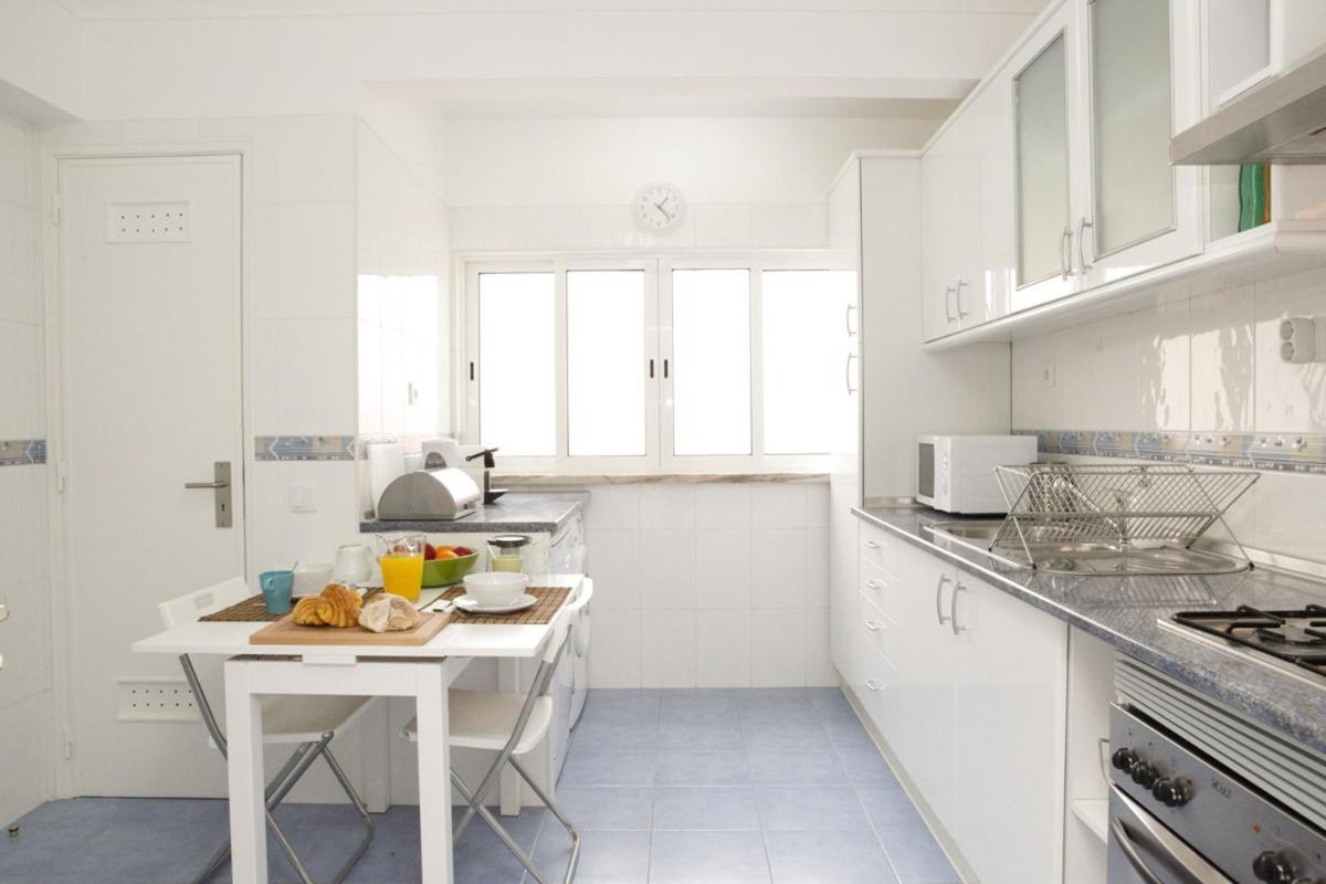 Family Central Apartment In São Pedro do Estoril Kültér fotó