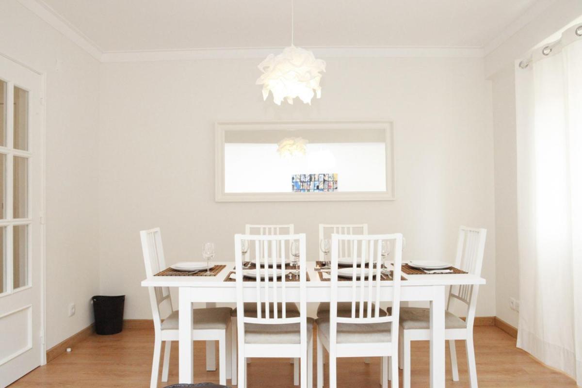 Family Central Apartment In São Pedro do Estoril Kültér fotó